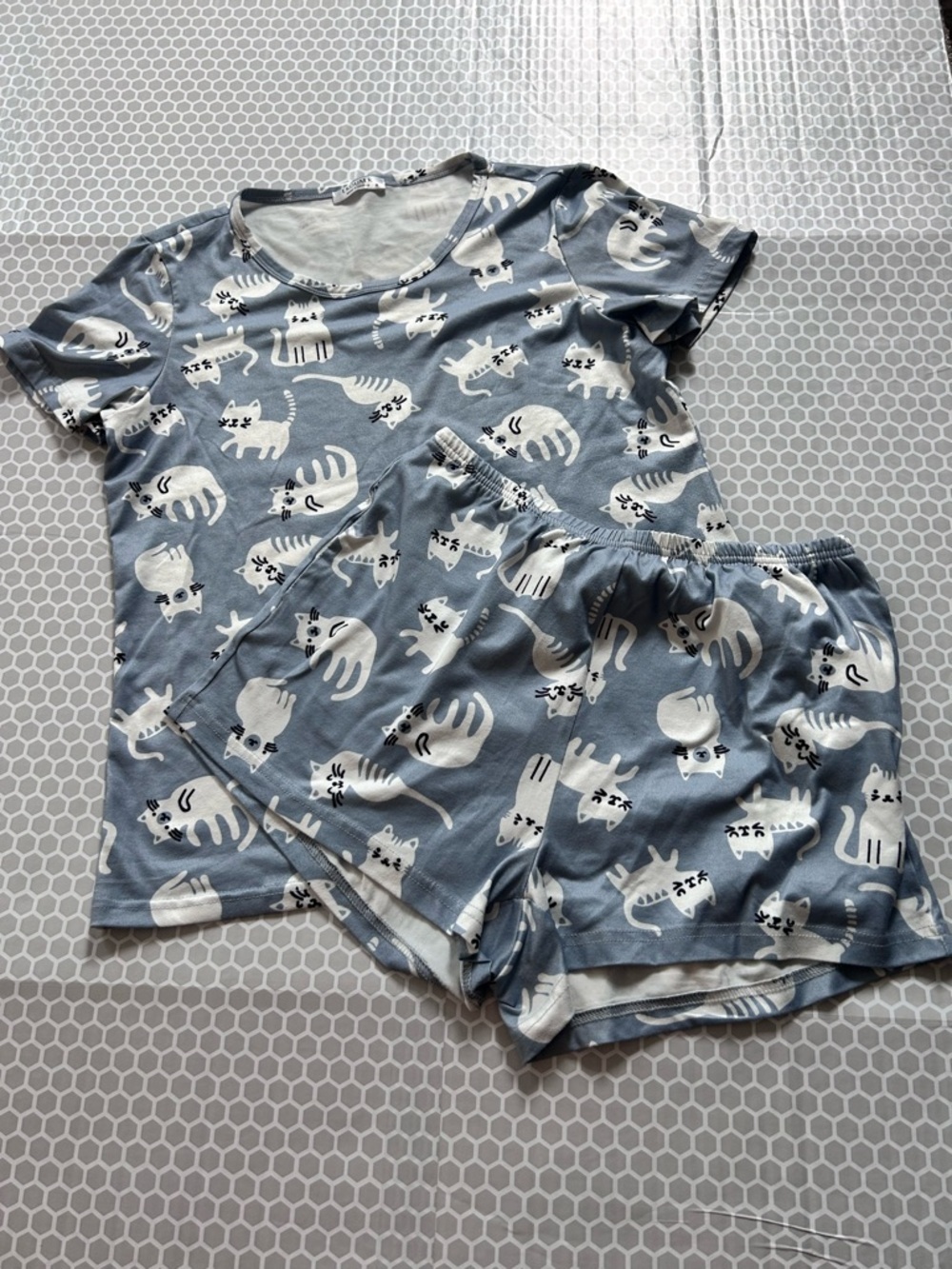 Ekouaer Blue Cat-Print Short Pajama Set - Size M